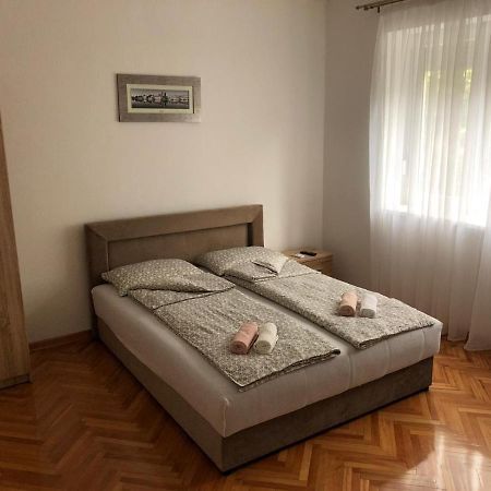Apartment Bregovi トレビニエ エクステリア 写真