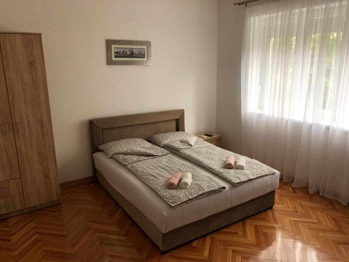 Apartment Bregovi トレビニエ エクステリア 写真