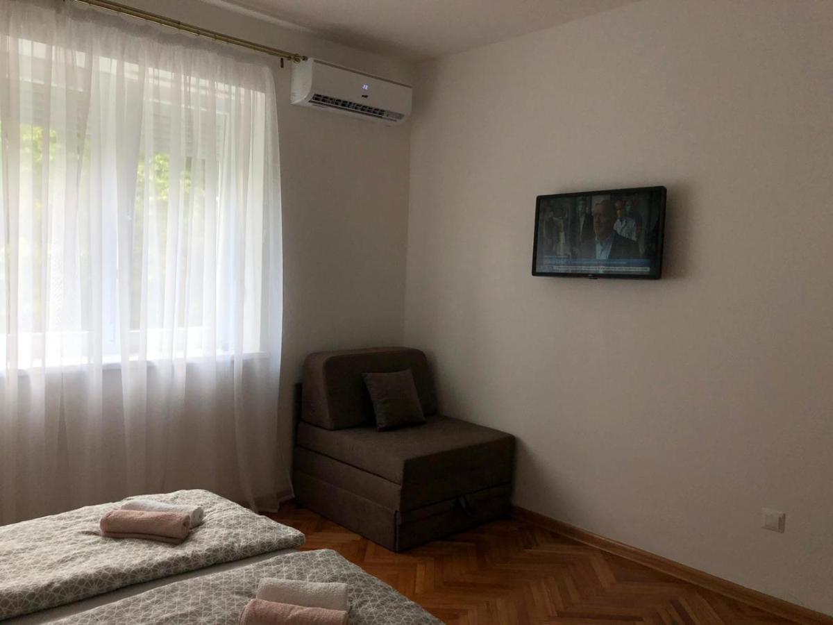 Apartment Bregovi トレビニエ エクステリア 写真
