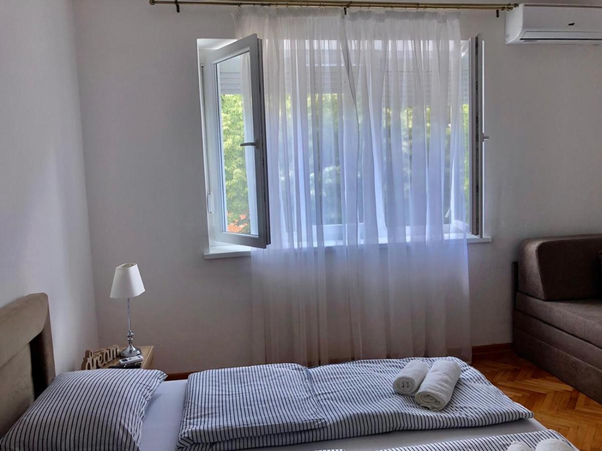 Apartment Bregovi トレビニエ エクステリア 写真