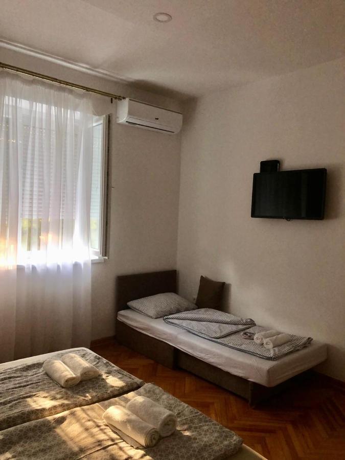 Apartment Bregovi トレビニエ エクステリア 写真